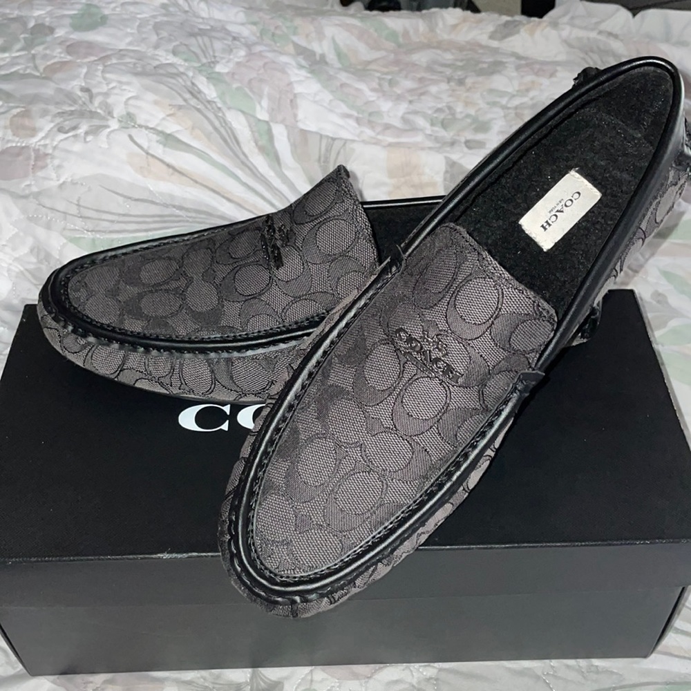 Authentic Men’s Coach Slipper/Color: Charcoal & Black